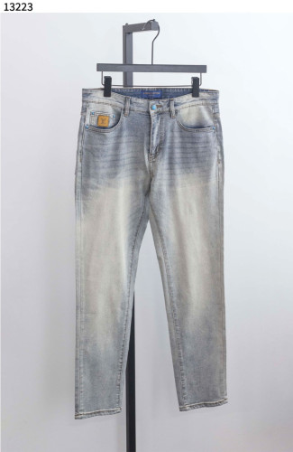 #루이비통 [Louis Vuitton] 남성 블루 버튼 연청 데님 신상입고💢 #하의 #팬츠 #13223