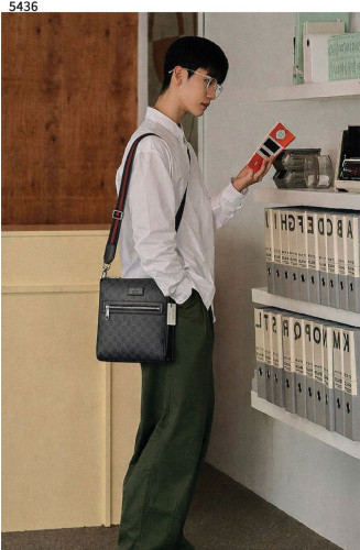 #구찌 [GUCCI] 수입프리미엄급 구찌 수프림 메신저백 신상 입고💢 #태그 #가방 #5436