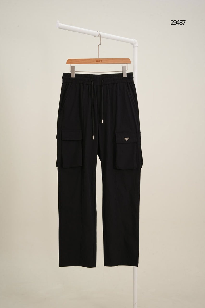 🔆 [PRADA] 프라다 백 레더 삼각 로고 패치 밴딩 카고 팬츠 🔆