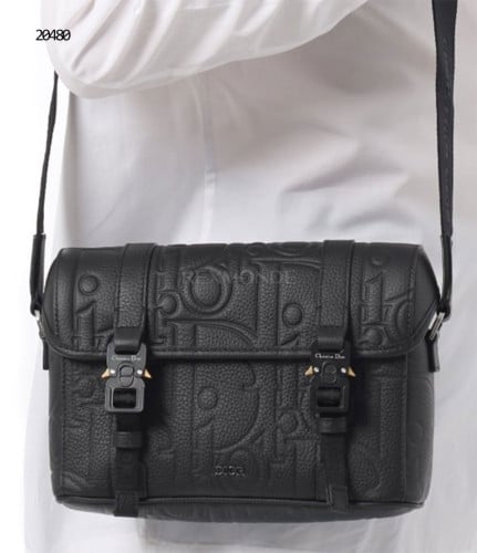 🔆[DIOR] 크리스찬 디올 Hit the road 플랩 스트랩 백 🔆