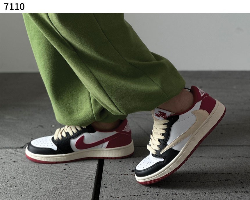 #나이키 [NIKE] 수입프리미엄급 에어 조던1 로우 OG 블랙토 역스우시  신상 입고💢 #태그 #신발 #7110