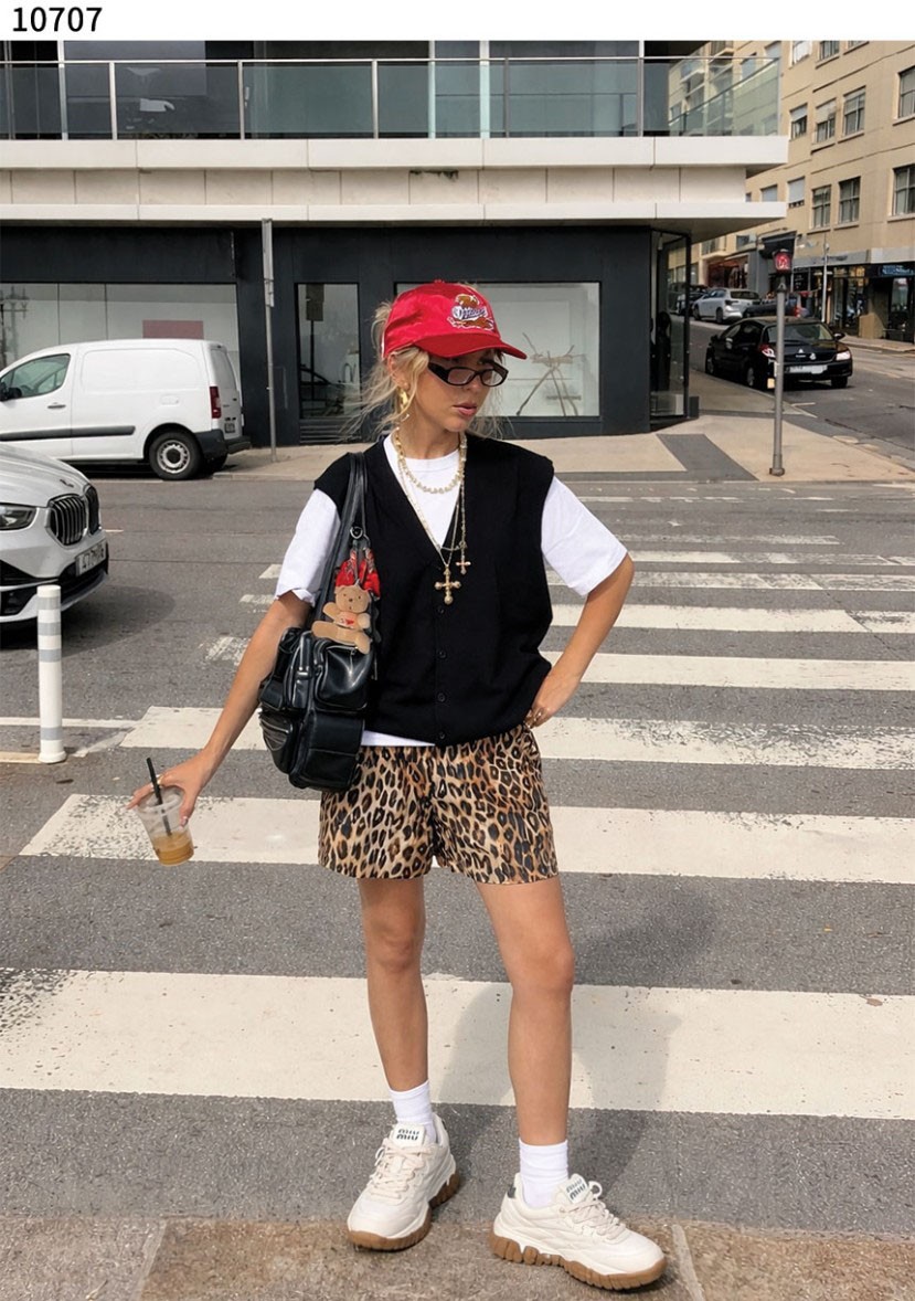 #미우미우 [MIU MIU] 수입프리미엄급 미우미우 스웨이드 스니커즈 신상 입고💢 #태그 #신발 #10707