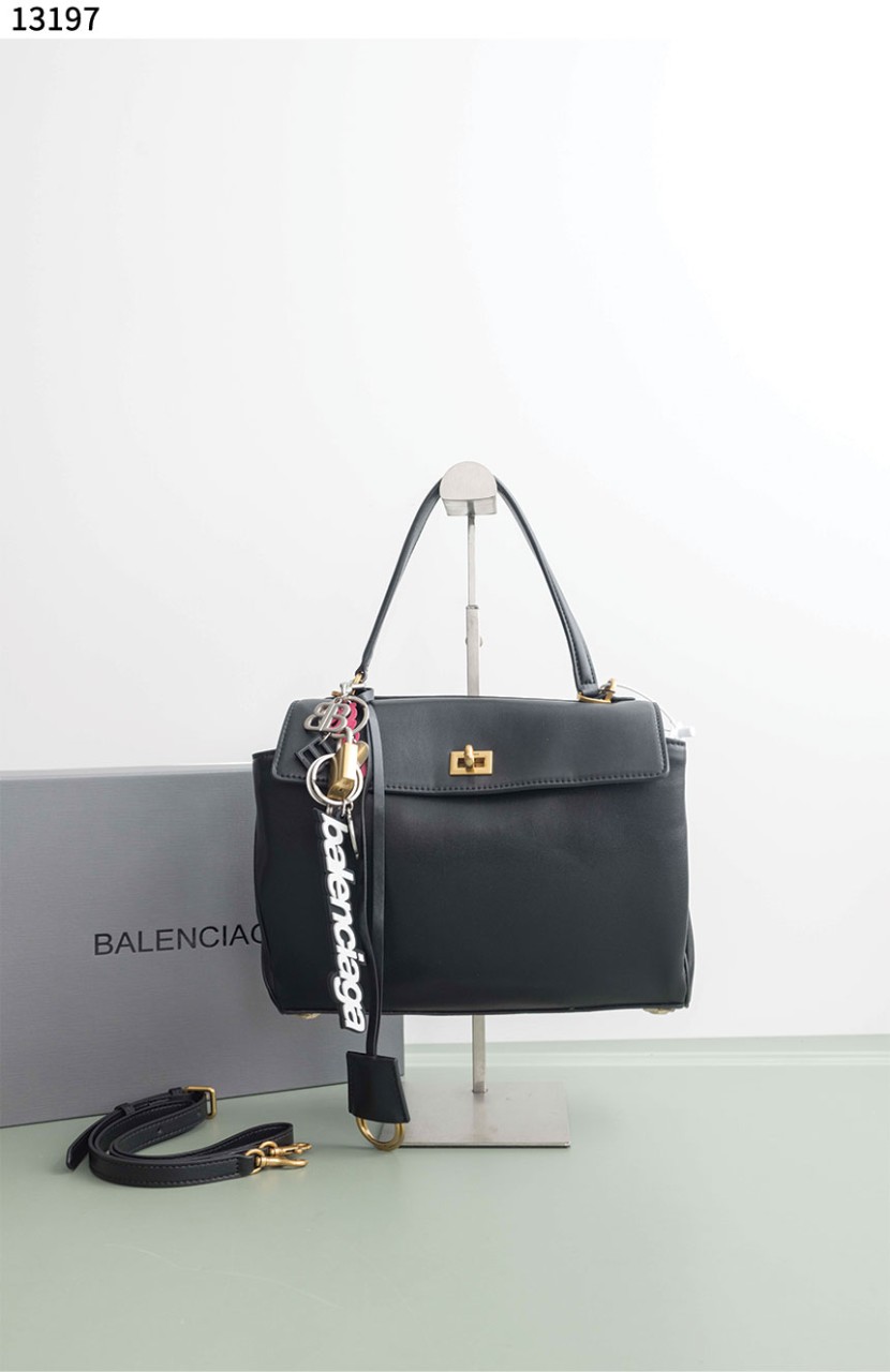 #발렌시아가 [BALENCIAGA] 로데오 미디움 핸드백 신상입고💢 #가방 #13197