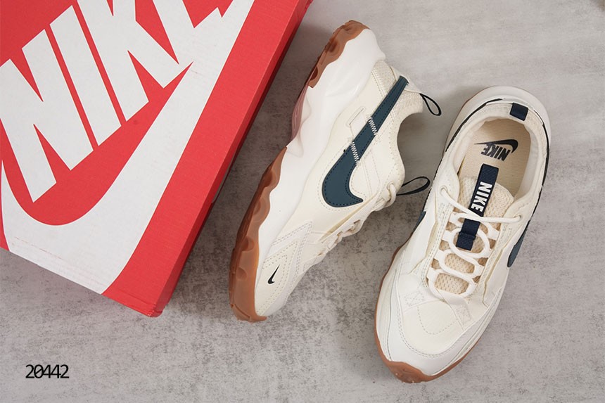 🔆 [NIKE] 나이키 TC 7900 페일 아이보리 아머리 네이비 스니커즈 🔆