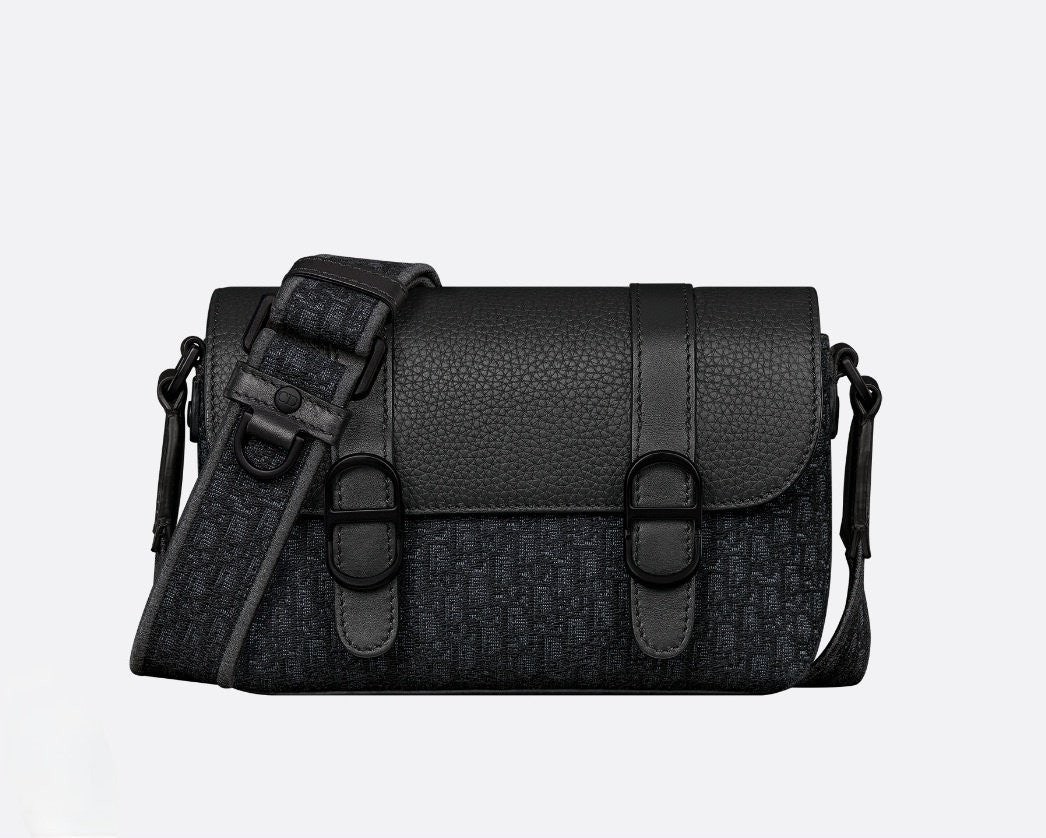 💕 디* Di0r Daily 미니 플랩 스트랩백 블랙 마이크로 Di0r Oblique 자카드 & 블랙 그레인 소가죽, 블랙 그레인 송아지 가죽 ❤풀박스❤️