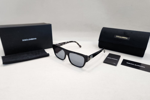DOLCE & GABBANA 돌* 썬그라스 실버미러 DG4417 입고~
