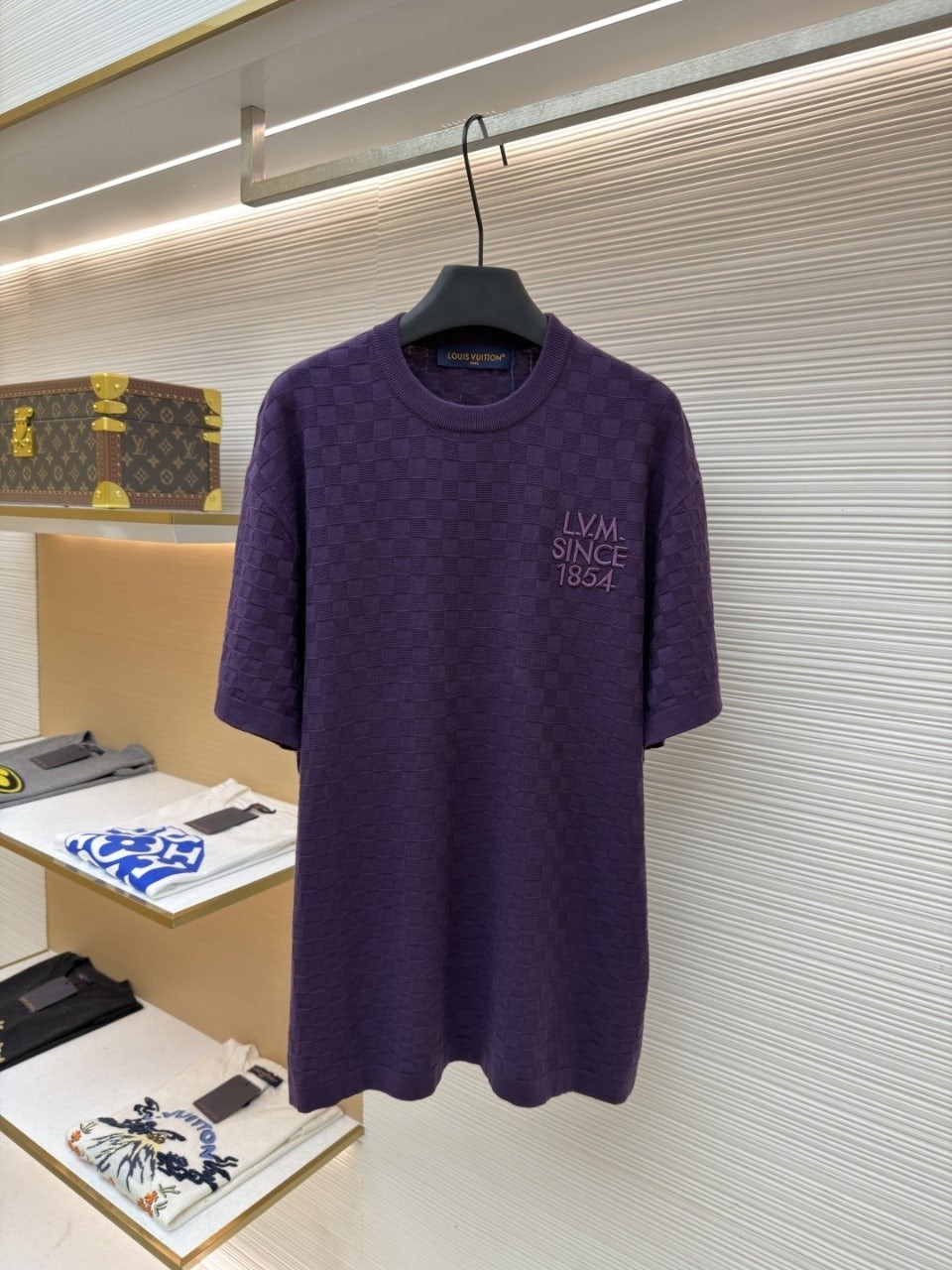 2026 루이비통 LV012 다미에 자카드 쇼트 슬리브드 크루넥 니트 웨어 입고