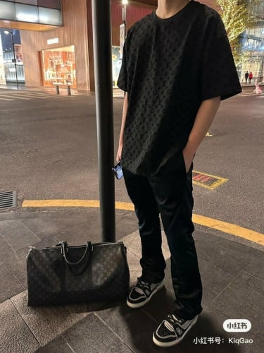 💕 루* 전판 모노그램 티셔츠