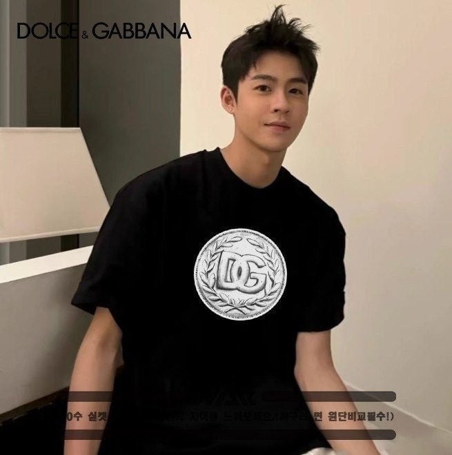 💕 돌* dg 고대 원판 로고 디자인 반팔 티셔츠