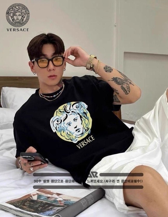 💕 베*** 페인트 메두사 로고 디자인 반팔 티셔츠