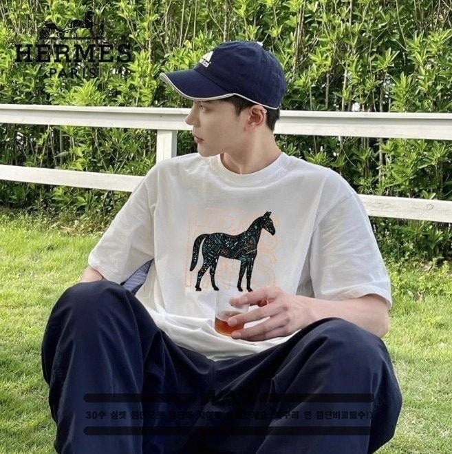 💕 에*** 점선 레터링 조랑말 로고 디자인 반팔 티셔츠