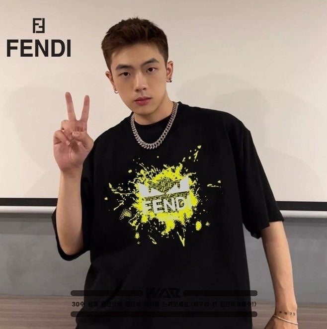 💕 펜* 물감 EYES 패턴 반팔 티셔츠