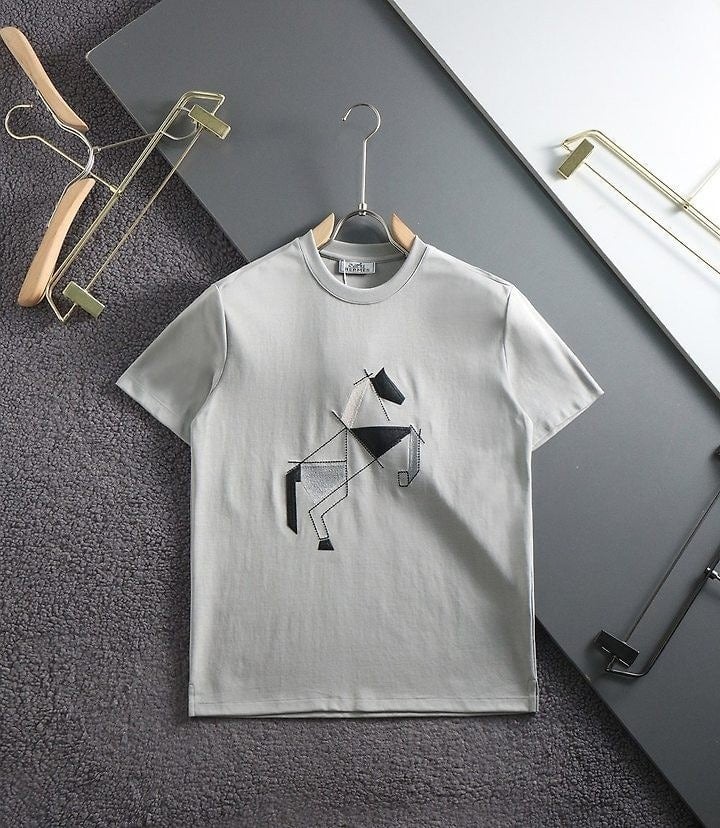 자수패치 포인트 면실켓 라운드 티셔츠 HE-1227