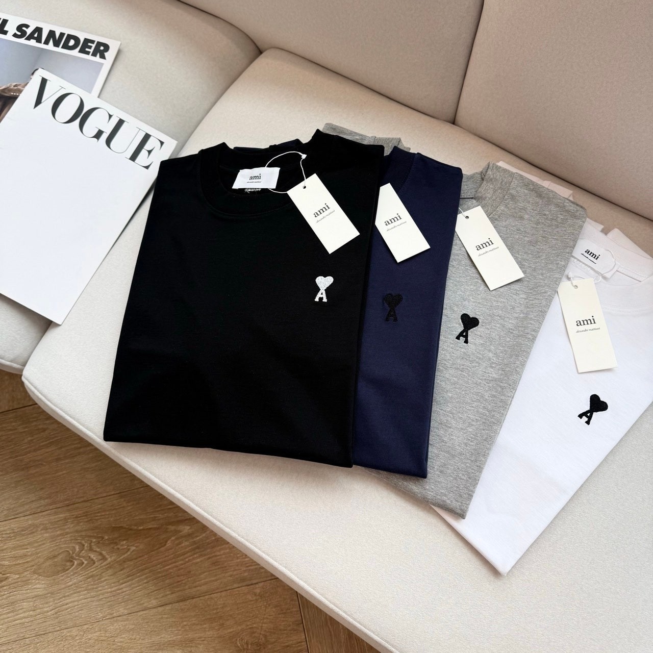 남녀공용 뉴시즌 드 꾀흐 반팔 티셔츠 IA-162