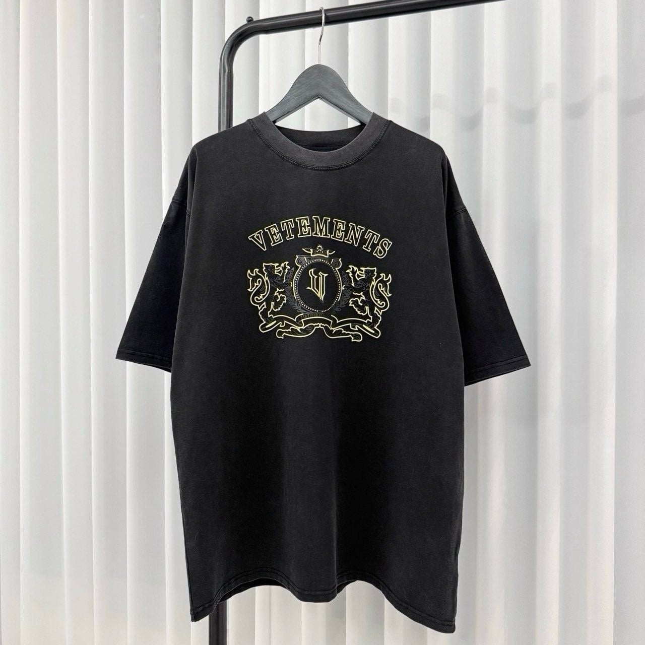 💕 베** 블랙 로얄 반팔 티셔츠