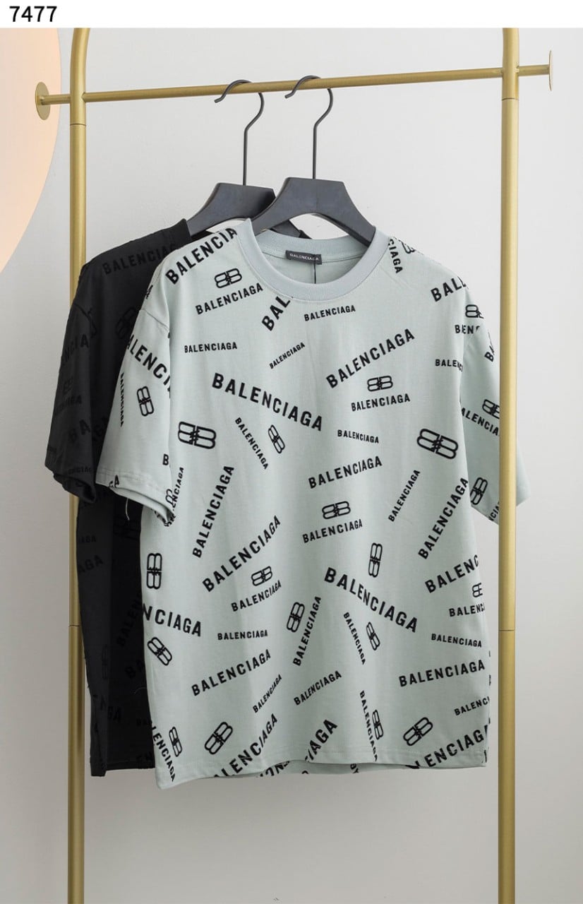 #발렌시아가 [BALENCIAGA] 발렌시아가 멀티로고 라운드 티셔츠 신상입고💢 #상의 #티셔츠 #7477