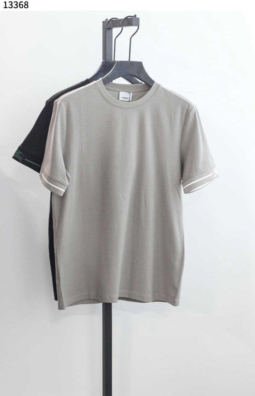 #버버리 [BURBERRY] EKD라인 로고코튼 크루넥 신상입고💢 #상의 #티셔츠 #13368